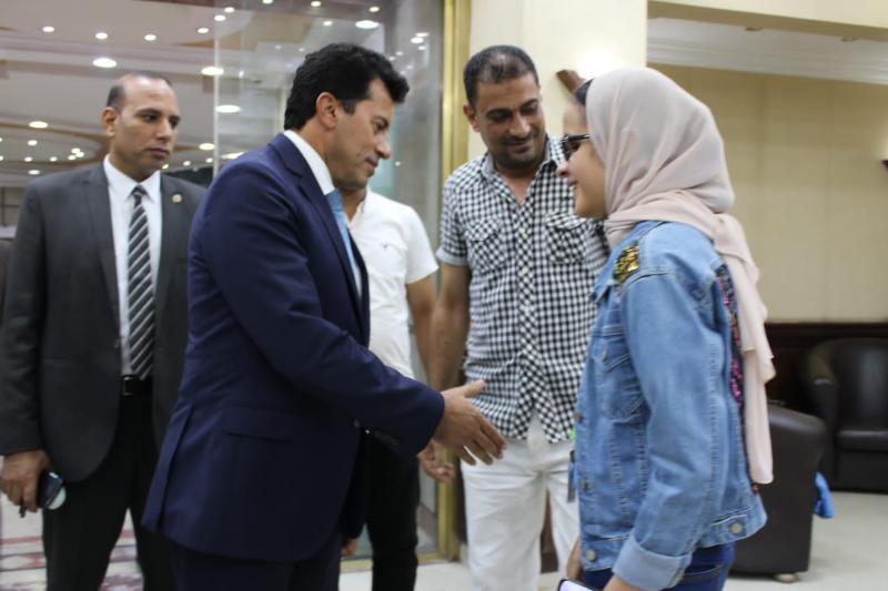 جانب من الغناء 