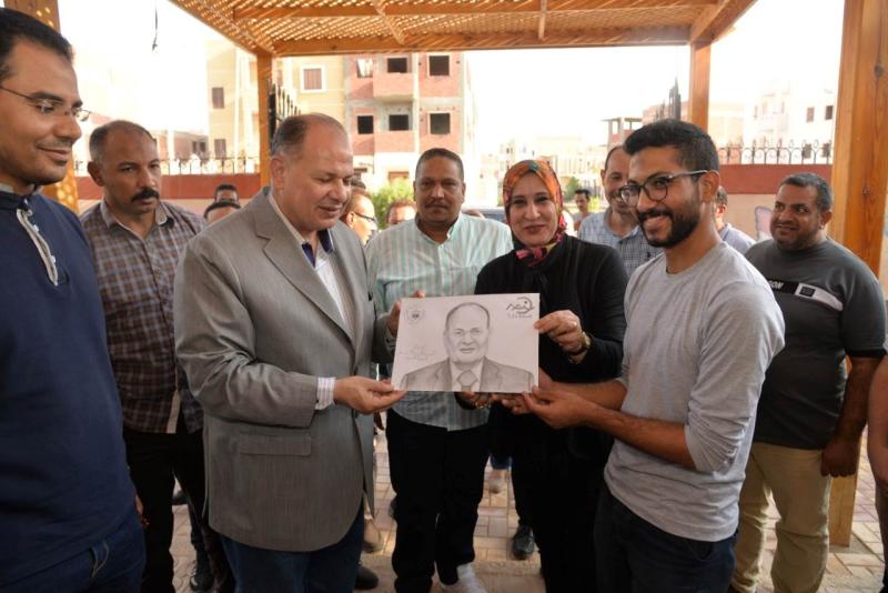 محافظ أسيوط يزور المدرسة اليابانية  