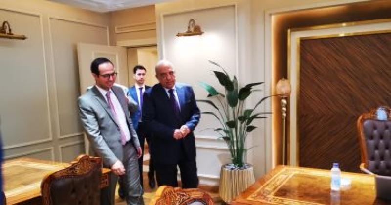 وزير قطاع الأعمال