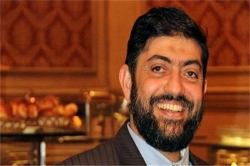  الدكتور هشام عبد العزيز