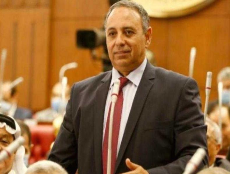 النائب تي