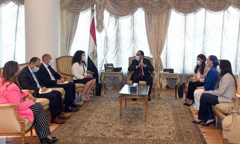 خلال اللقاء مع رئيس الوزراء 