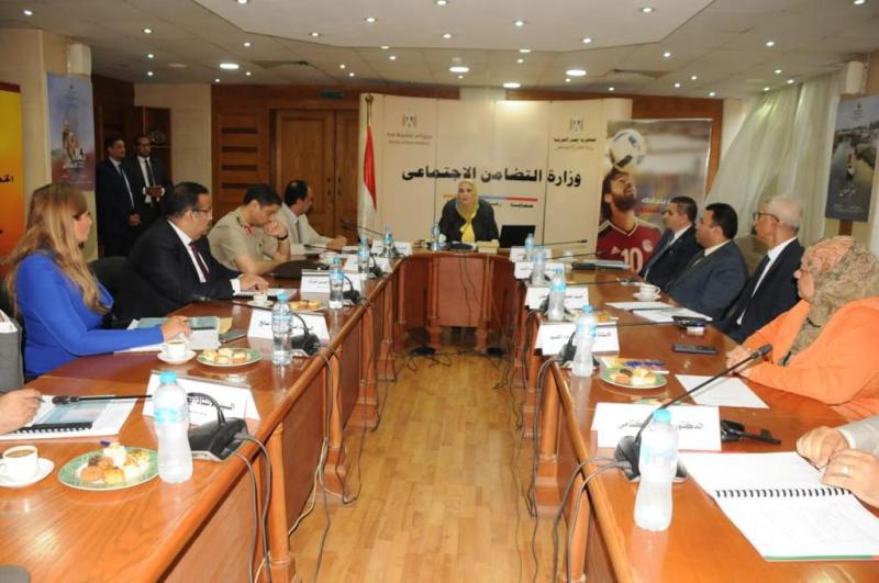 خلال الاجتماع