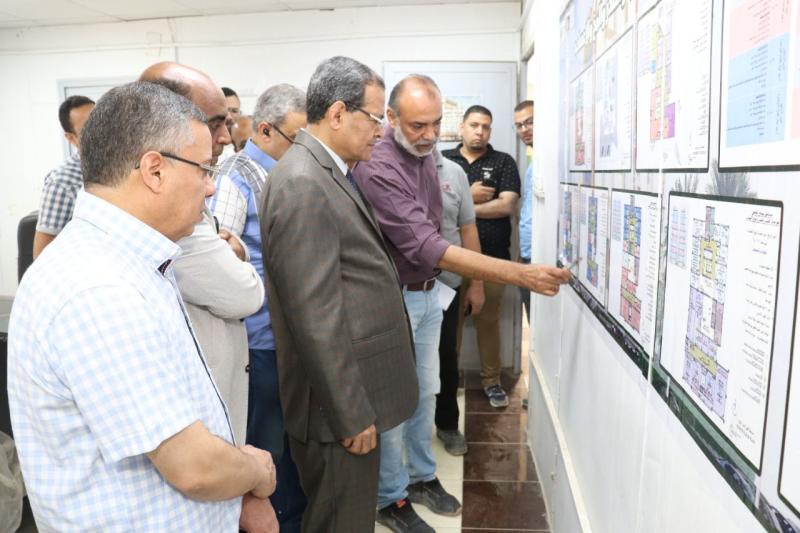 جولة بمحيط المشروع لرئيس الجامعة