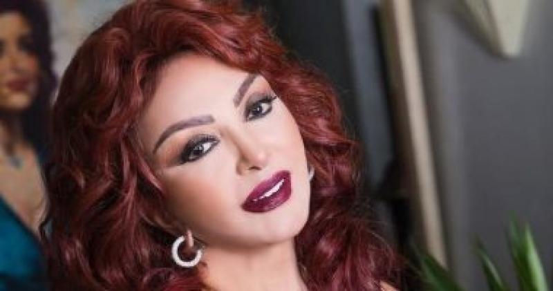  نبيلة عبيد  