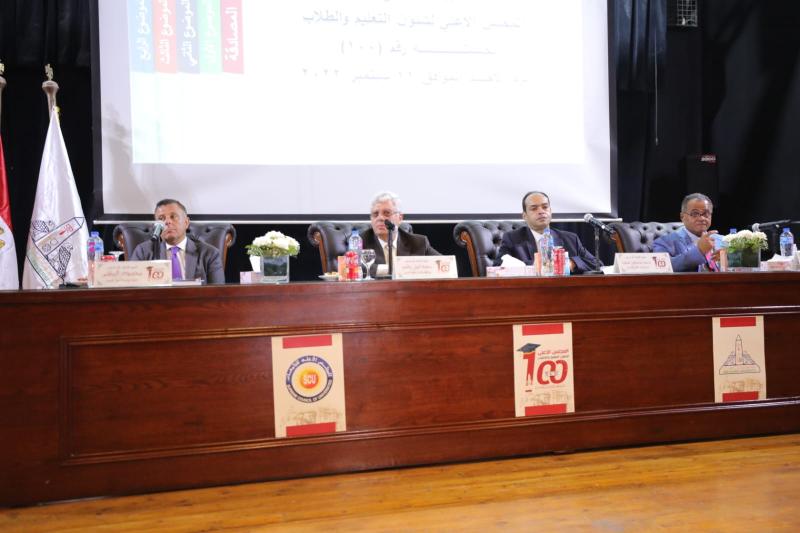 وزير التعليم العالي يرأس اجتماع المجلس الأعلى لشئون التعليم والطلاب بجامعة عين شمس