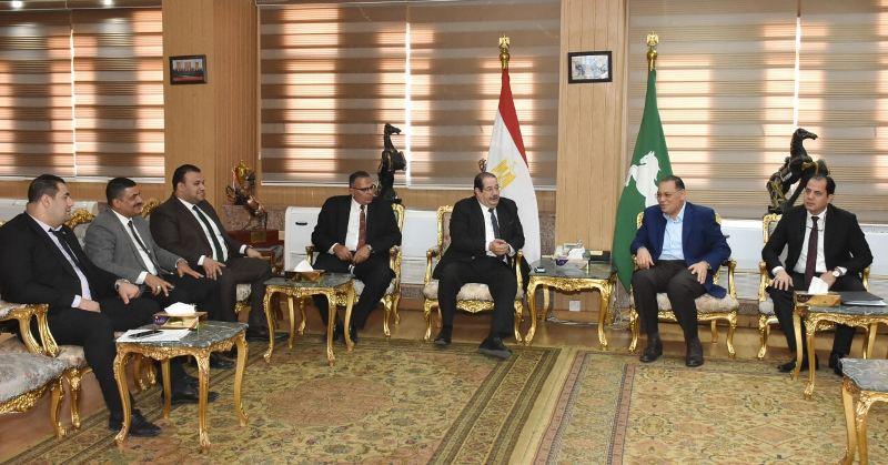 نقيب محامى الشرقية يهنئ الدكتور ممدوح غراب بالعيد القومى للمحافظة