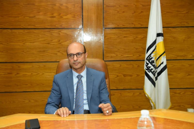 رئيس جامعة أسيوط 