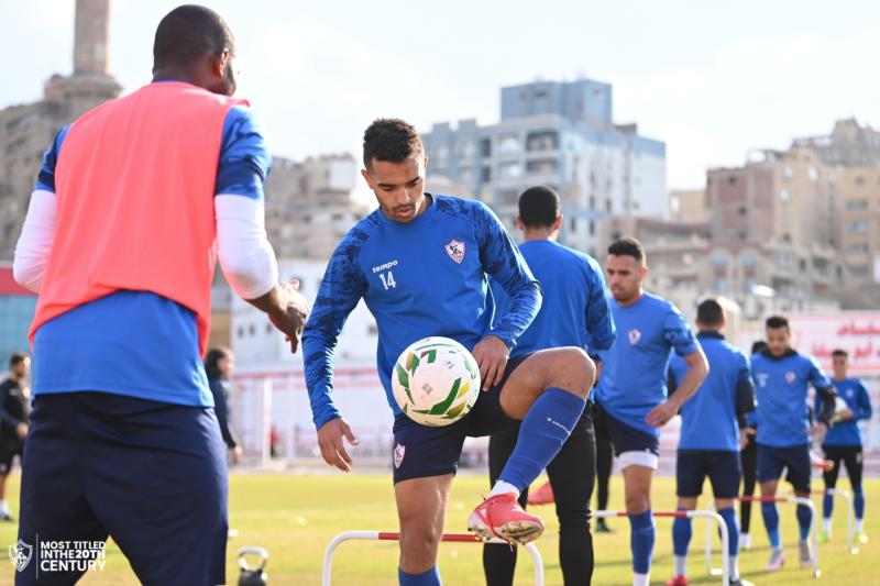 لاعبو الفريق الأول لكرة القدم بنادي الزمالك 
