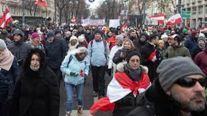 آلاف النمساويين يشاركون في مظاهرة حاشدة في فيينا