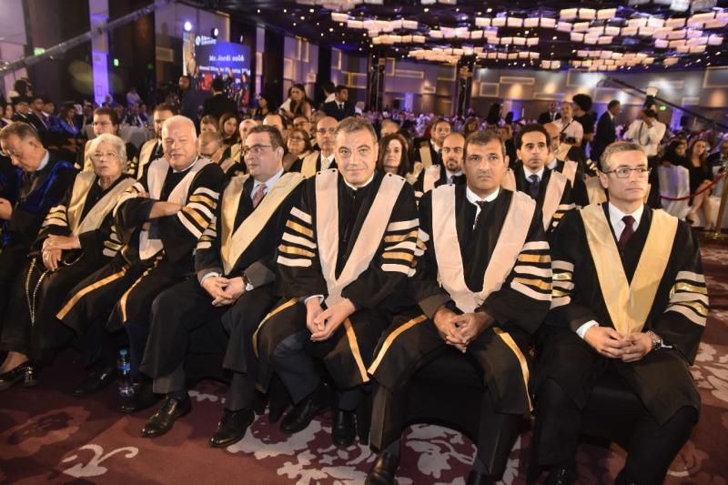 حفل التخرج السنوي لبرامج الدراسات العليا بجامعة أسلسكا