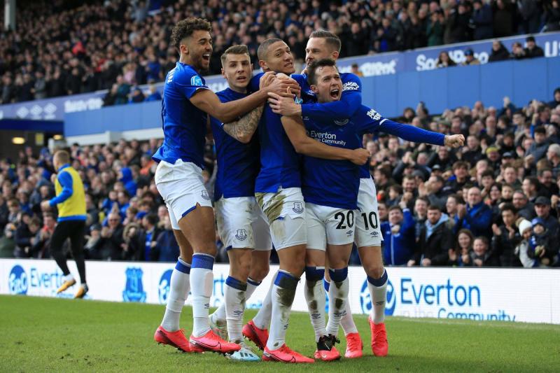 إيفرتون يحقق الانتصار الأول أمام وست هام بالدوري الإنجليزي