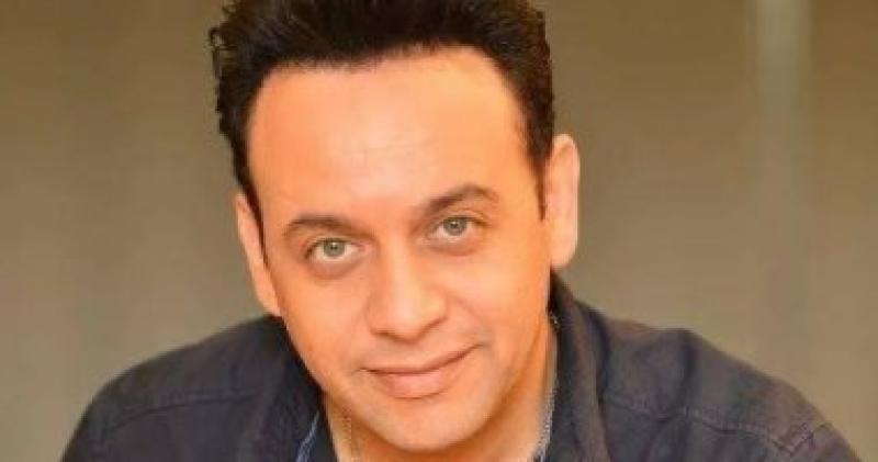  مصطفى قمر 