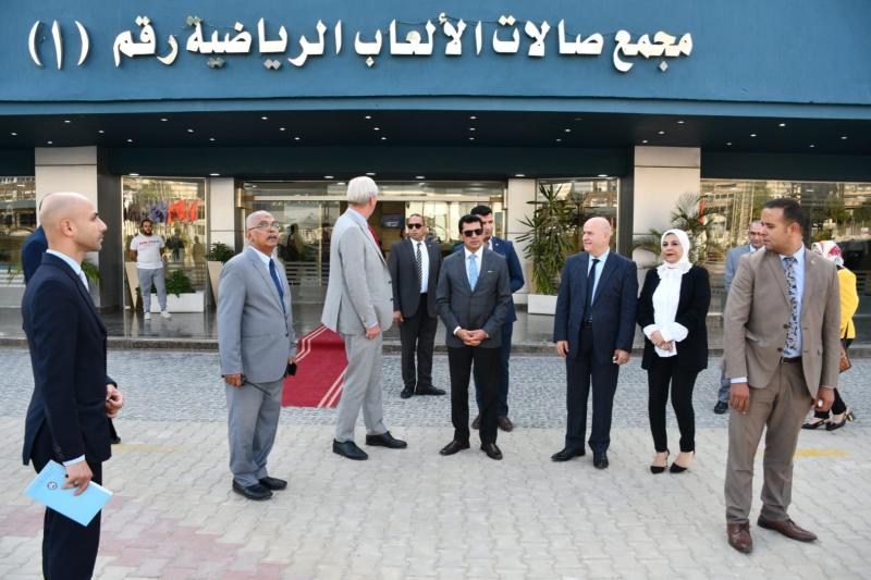 جانب من الزيارة 