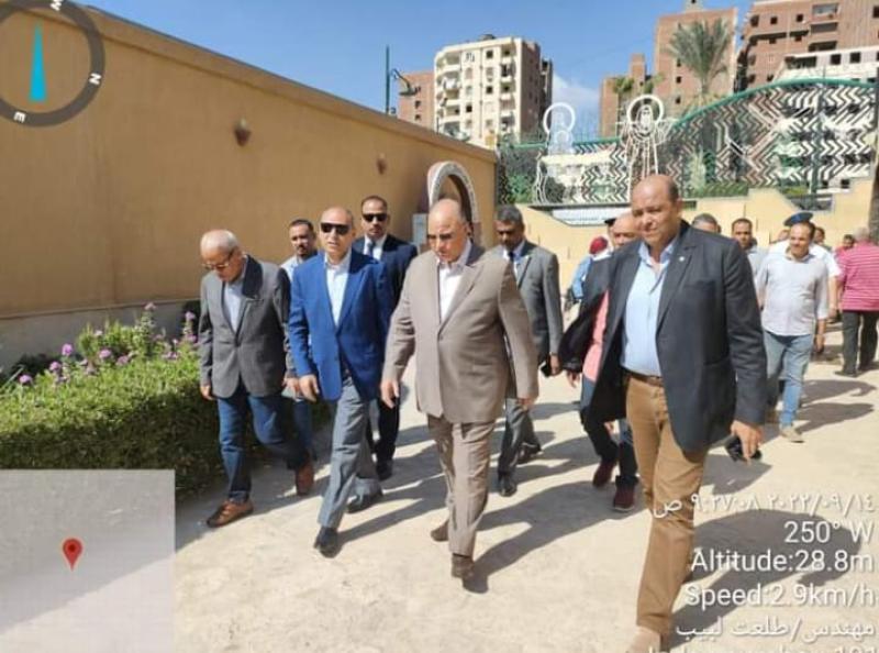 رئيس حي المطرية ومحافظ القاهرة