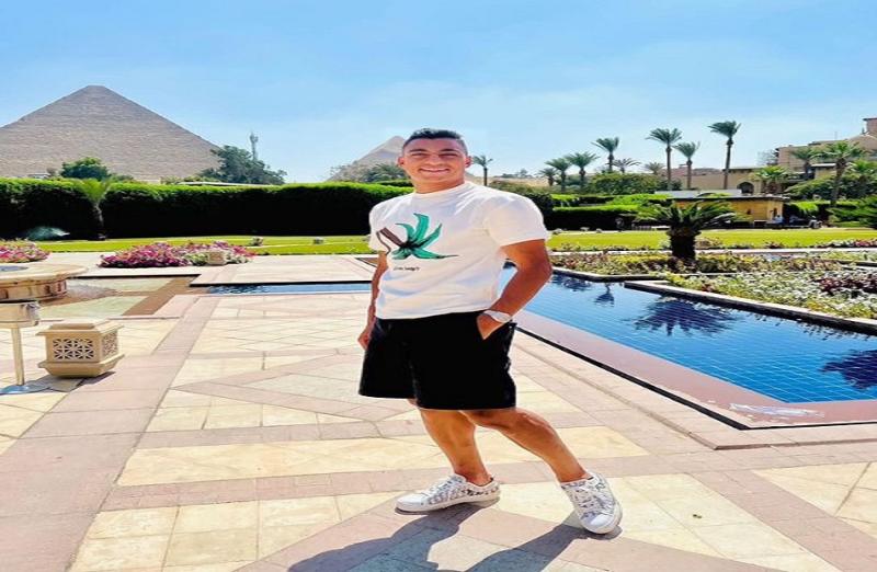 مصطفي محمد نجم نانت الفرنسي