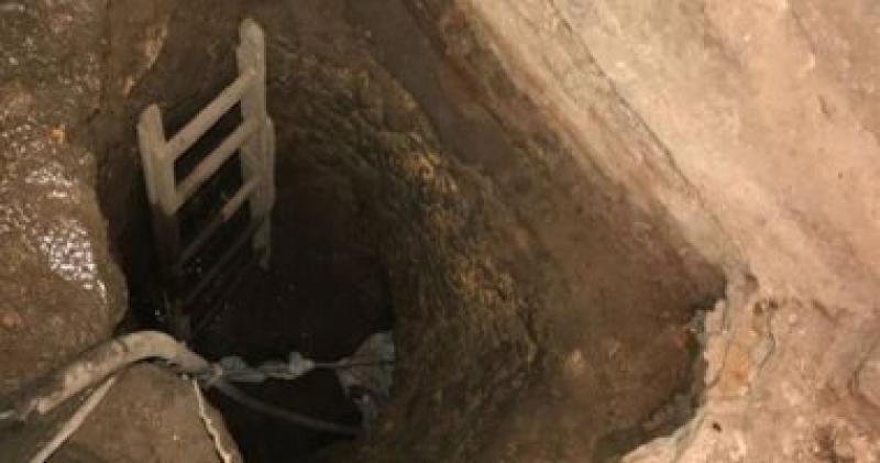  التنقيب عن الآثار 