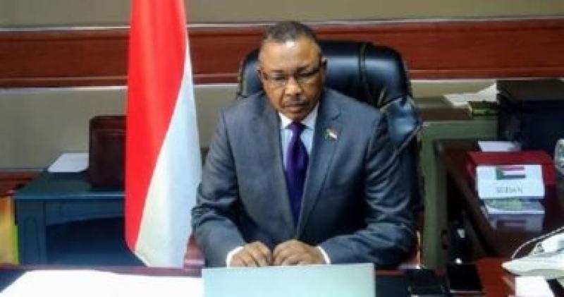 وزير خارجية السودان المكلف السفير على الصادق