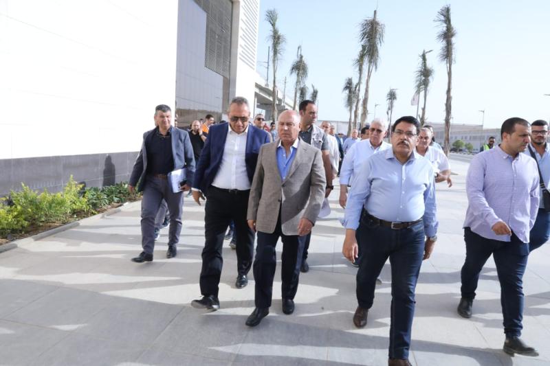 وزير النقل يتفقد محطة عدلي منصور المركزية التبادليه