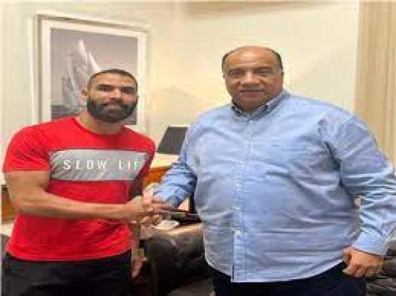 محمود عبد العزيز
