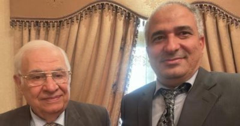 أحمد إبراهيم والدكتور سعد السيد عميد علوم جامعة عين شمس الأسبق