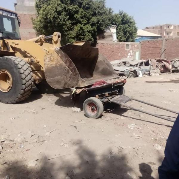حملة  علي عربات الكارو التي تلقي الردش والمخلفات في الشوارع 