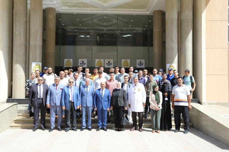 رئيس جامعة الزقازيق يتفقد الجامعة الأهلية بالعاشر من رمضان 