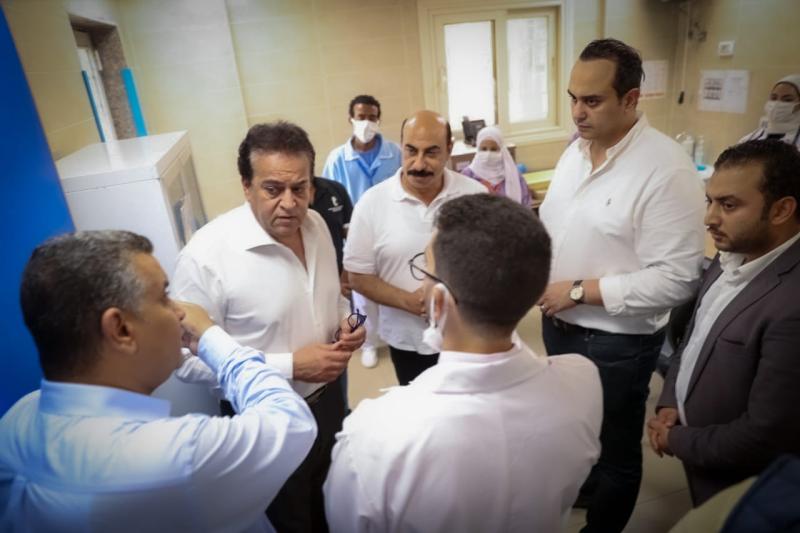 جولة وزير الصحة 