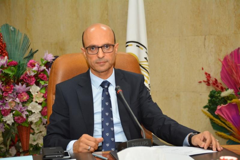 رئيس جامعة أسيوط 