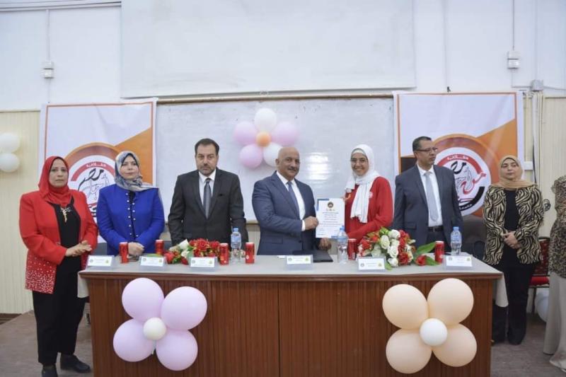 رئيس جامعة الزقازيق يشهد احتفالية كلية التربية 