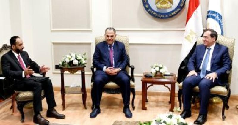المهندس طارق الملا خلال اللقاء