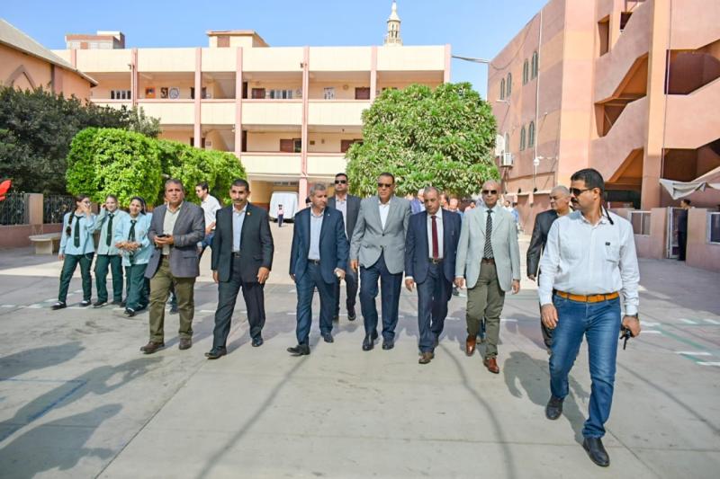 الكشف عن فيروس سي لطلاب الصف الأول الإعدادي بمحافظة الشرقية 