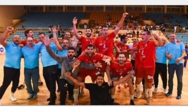 يد الاهلى