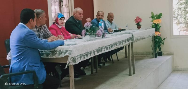 جانب من المشاورات