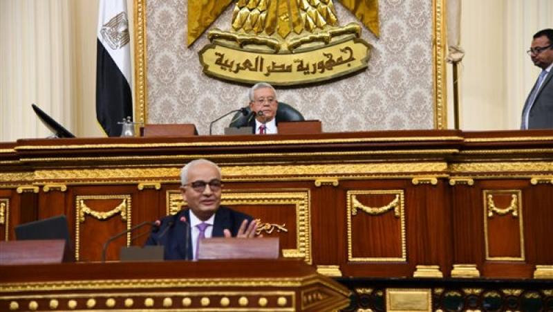الدكتور رضا حجازى وزير التربية والتعليم