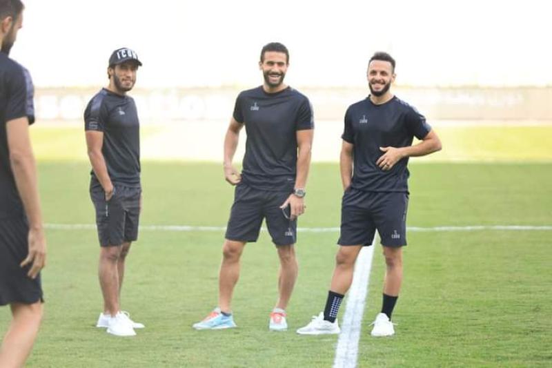 لاعبو الاسماعيلي في ملعب برج العرب
