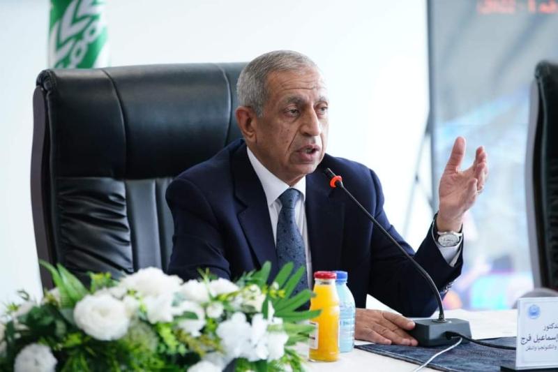 الدكتور إسماعيل عبد الغفار