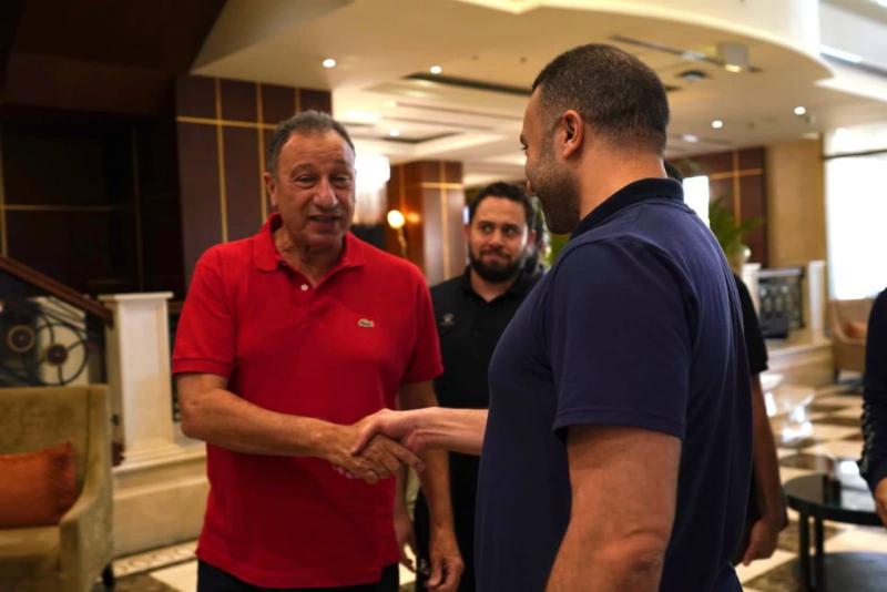 الخطيب يزور بعثة «يد الأهلي» المشاركة في مونديال الأندية