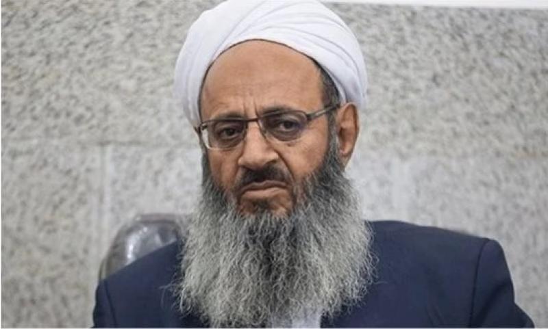 إيران.. الحرس الثوري يهدد رجل دين بارز انتقد خامنئي في خطبة