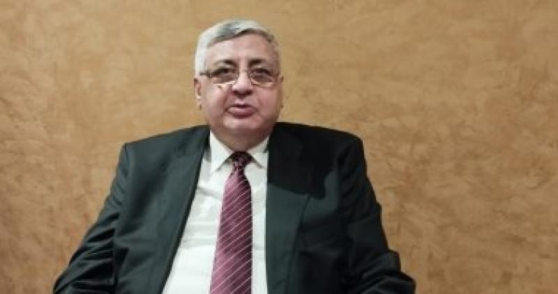 عوض تاج الدين