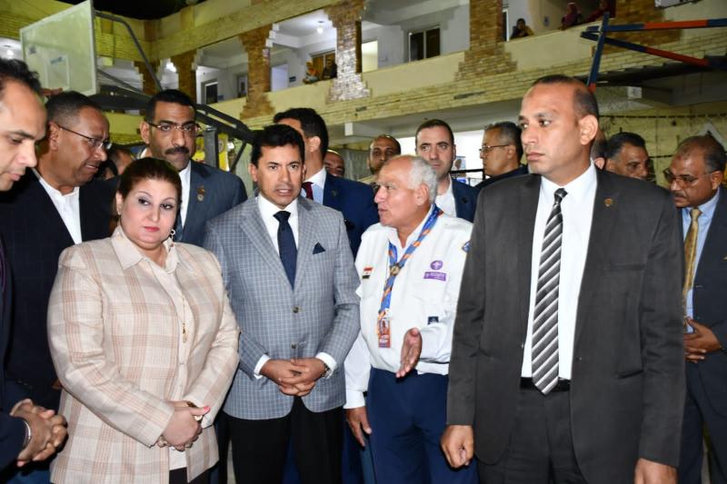 جولة وزير الشباب 