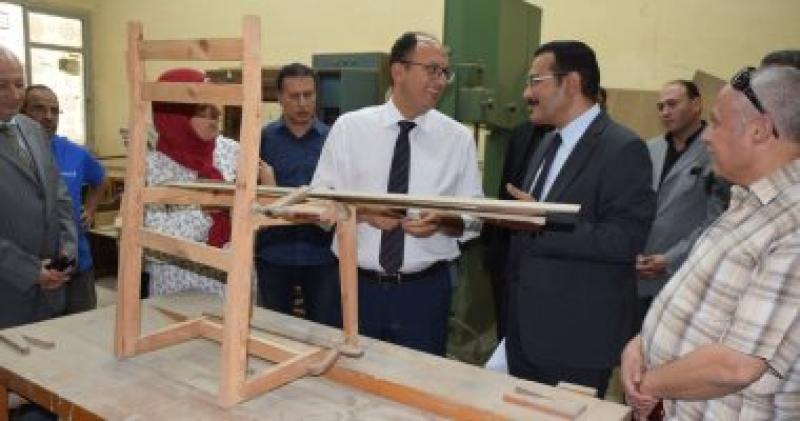 السيد قنديل رئيس جامعة حلوان