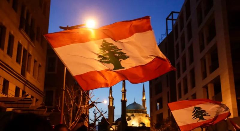 الفراغ الرئاسي في رفع المخاوف بظل الوضع الاقتصادي الصعب