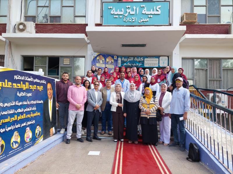لجنة تقييم الأسبوع البيئي الثاني بجامعة المنيا تختتم زياراتها لكليات الجامعة والإعلان عن أفضل كلية بمجلس الجامعة القادم