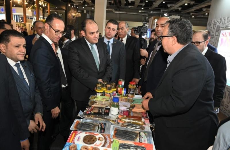 جولة وزير التجارة 