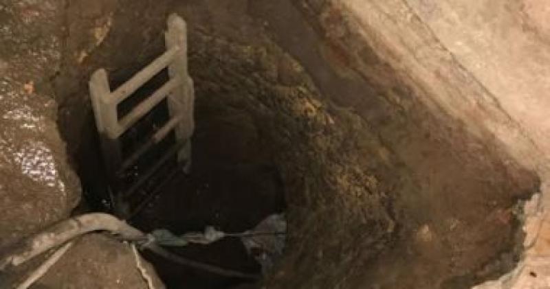  التنقيب عن الآثار    