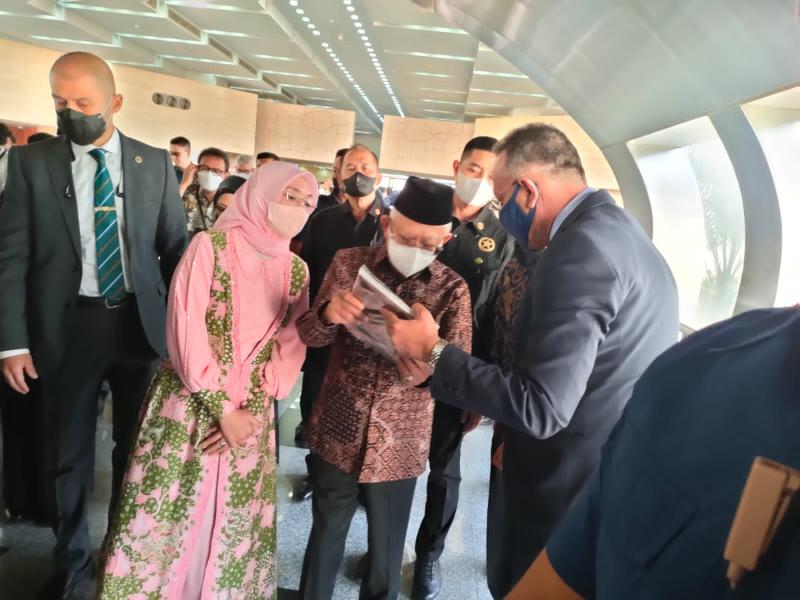 جانب من الزيارة 