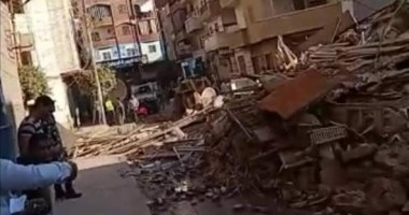  انهيار عقار 