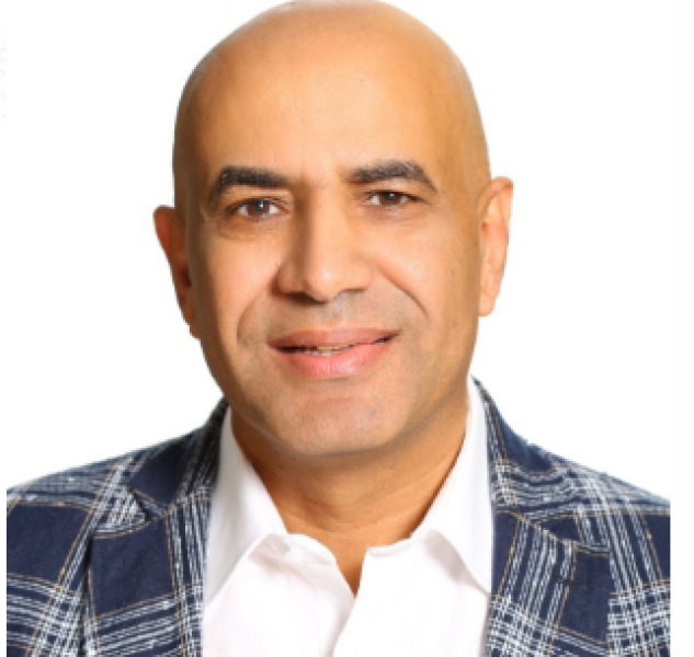 رئيس لجنة المعارض