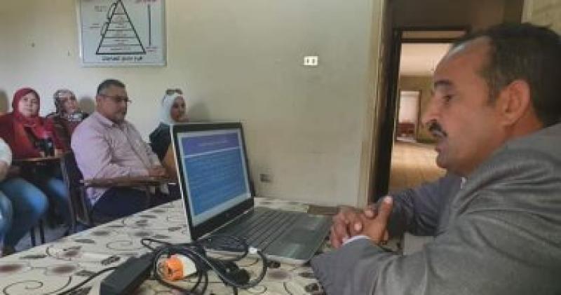 ندوة 